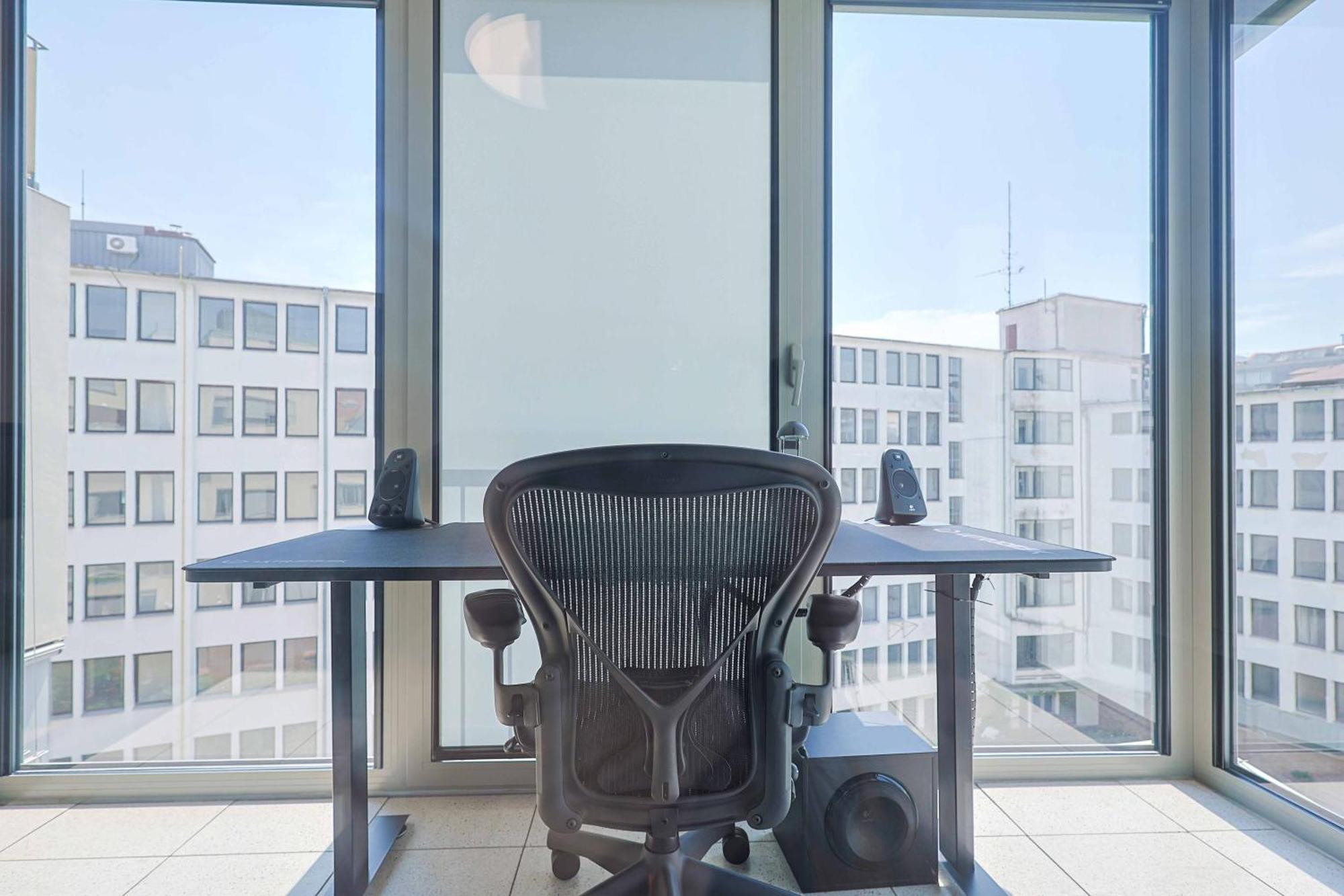 Downtown Luxe Retreat- Konventna Apartment Bratislava Bagian luar foto